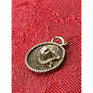 Vtg Mexico Sombrero Hat Sterling Silver Bracelet Charm Pendant Detailed Southwes